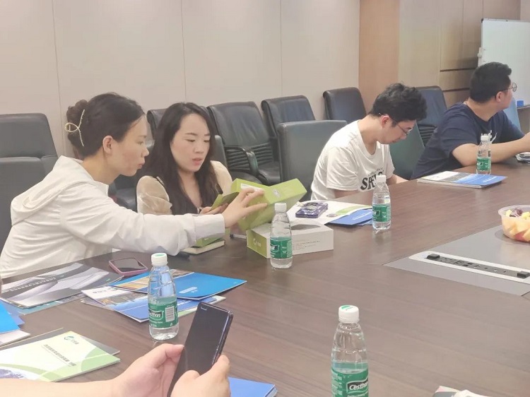 尤特森與深圳機(jī)械設(shè)計(jì)院交流會畫上完美句號 尤特森與深圳機(jī)械設(shè)計(jì)院交流會畫上完美句號