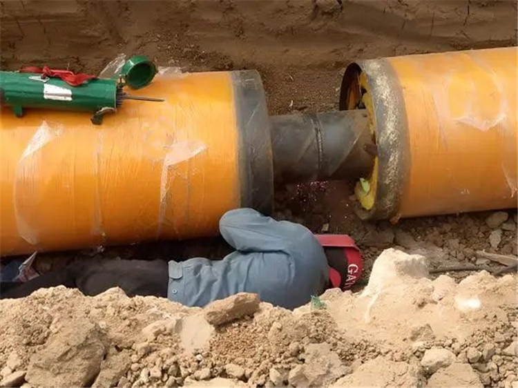 材料受潮、因熱位移受擠導(dǎo)致熱損失，蒸汽管道常見保溫問題從何解決?