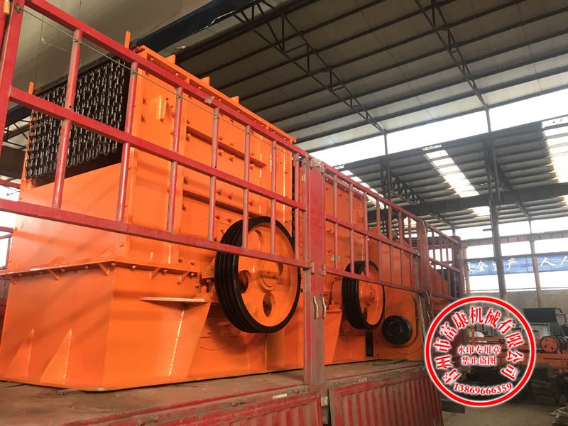 移動破碎篩分設備 移動破碎篩分設備